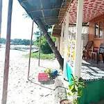 Bridge Inn Beach Huts