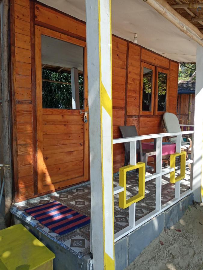Guest house Bridge Beach Huts *